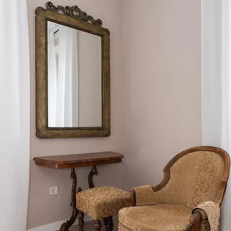 Evita Luxury *