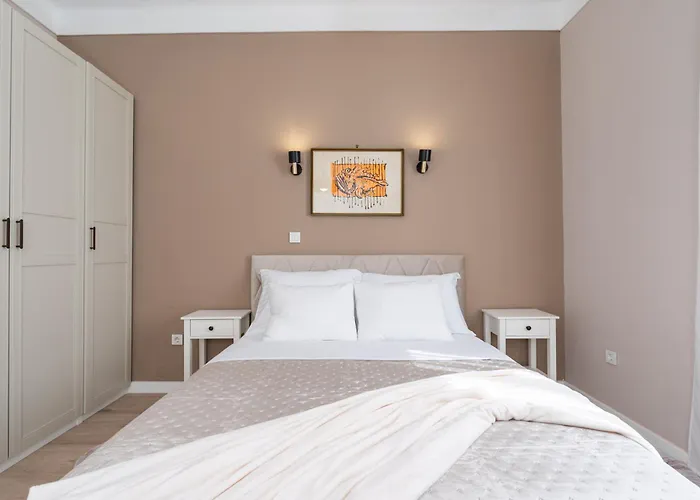 Evita Luxury