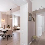 Evita Luxury