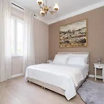 Evita Luxury شقة *